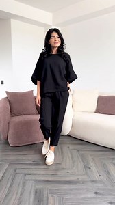 #RBEXCLUSIVE ⭐ Modelul favorit al momentului, costum Steffie, realizat din muselină, ușor, confortabil, un outfit perfect pentru vară! https://ramonabadescu.ro/search?q=steffie&type=product,article,page,collection&options[prefix]=last | Ramona Bădescu Exclusive