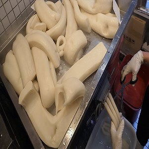 7.9K views · 99 reactions | Homemade spicy rice cake (Tteokbokki) - korean street food | Viral Cooking | Facebook