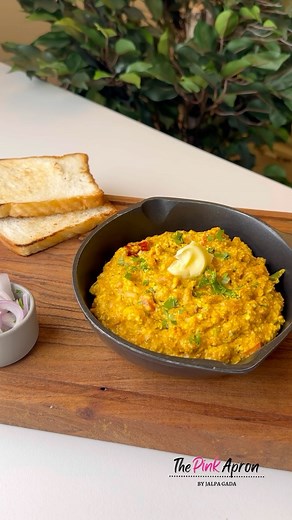 Jalpa Gada on Instagram: "AMRITSARI PANEER BHURJI, quick simple one pot recipe that’s just ready in 15 minutes !!! INGREDIENTS * Besan 1/2 cup * Dahi 3/4 cup * Milk 1/2 cup * Ghee 1/4 cup * Paneer 1 cup * Onions 1/2 cup * Tomatoes 1/2 cup * Garlic 2 tbsp * Ginger 1 tbsp * Chilies 1 tbsp * Coriander 2 tbsp * Kasuri methi 2 tsp * Jeera 1 tsp * Asafoetida 1 tsp * Turmeric 2 tsp * Red chilli powder 2 tbsp * Jeera cumin powder 1 tbsp * Garam masala 1 tsp * Butter 1 tbsp * Salt to taste #paneerrecipes