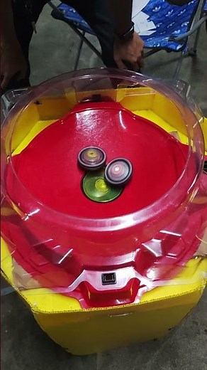 Battle of the Titans! Dynamite Hyperion vs Dynamite Kerbeus | Beyblade Battle for Teens and Adults