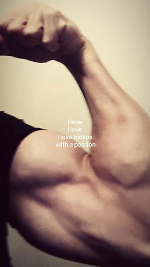 I Love Big Biceps With a Passion