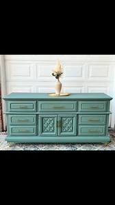 Here is your step-by-step guide on how to completely transform a dated dresser ✨#DIY #furnitureflip #furniture #diyproject #furnituremakeover #upcycleddecor #upcycling #diyfurniture #flips #diyhomedecor #furnitureflipper #beforeandafter #interiordesign #budgetfriendly #paintedfurniture #howto #BVIRAL | Fresh Furnish