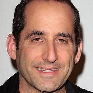 Peter Jacobson Wife 2026: Dating History & Exes - CelebsCouples