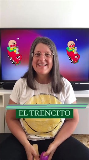 Aquí te dejo la canción del trencito para jugar con shakers a tiempo con la música! Es un óptimo recurso para trabajar crescendo y descescendo! Provalo! Los niños les encanta jugar con el tren! Puedes utilizarla también para jugar de pie, en tren haciendo que Los niños se acerquen a la fuente sonora ( quien canta la canción) cuando el trenecito está llegando, y alejarse cuando el trencito ya se va!Aquí te dejo el texto: Chucu cha, chucu chaEl trencito viene yaChucu Chucu Chucu Chucu Chucu Chucu 