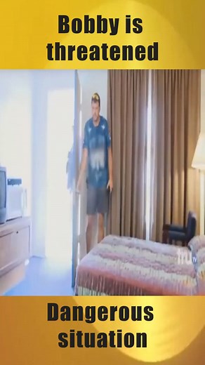 Bobby is threatened - Dangerous situation #LickLizard #LickLizardTow #Repo #RepoTowing #trutv #tv #tow #towtruck | Lizard Lick Fans