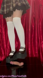 🎶last dance with Mary janes, I stomped his balls and then he came🎶