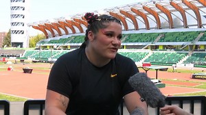 In the Prefontaine Classic 2023 women's shot put, American Chase Ealey set multiple records, including the American record, meeting record and world lead with a 20.76m throw to win the Eugene Diamond League Final. Canadian Sarah Mitton and Portuguese Auriol Dongmo followed with throws of 19.94m and a personal best of 19.92m, respectively. #ChaseEaley #prefontaineclassic #eugenediamondleague Chase Ealey (USA) - 20.76m NR MR WL PB Sarah Mitton (CAN) - 19.94m Auriol Dongmo (POR) - 19.92m PB Jessica
