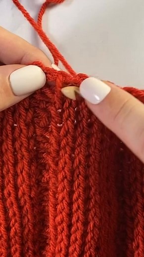 How to make the Tunisian knit and purl stitches: https://www.nickishomemadecrafts.com/tutorial-tunisian-knit-stitch/ | Crochet Patterns & Tutorials by Nicki's Homemade Crafts
