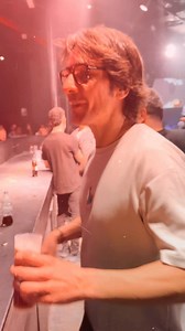 🥳🎂Momento “soplar velas” pastel 30 años de AREA 🥳 Lo mejor el comentario “cuidado con las dentaduras postizas” 💨💨🤣🤣🤣. ❤️Todavía me acuerdo del Domingo por la tarde que al cerrar la sesión de Concor ,Castro nos llevó a enseñarnos la pedazo de nave industrial que meses más tarde se convertiría en AREA CONCOR 🤦🏻🙌🏼 Brutal💪🏻❤️. . . #abelalmena #davidoleart #albertotapia #dj #90s #2000 #music #remember | Abel Almena