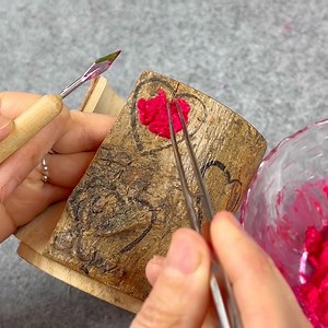 22K views · 113 reactions | Look what I did with toilet paper and wooden logs! #crafts #diy #recycle | Very smart | Facebook