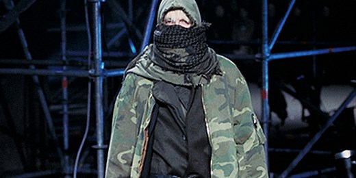 Watch Unarchived Runway Footage From Raf Simons FW01 "Riot! Riot! Riot!"