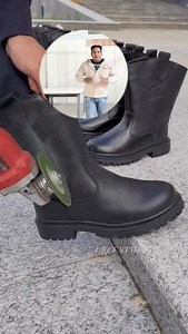 11K views · 2.7K reactions | Leather shoes starting at ₹900 #Wholesale #Footwear #Market #Factory #Feed igreach❤️ TrendingReels explorepage✨ boots chelsea | Footwearvlogger | Facebook