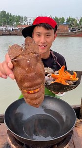 24 reactions | Chinese Fisherman cooking seafood on the boat 2 | Eating Mukbang | Facebook