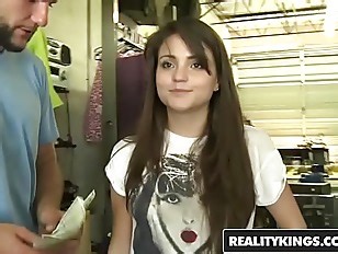 Cute teen (Cara Swank) and her friend share a dick for a lil cash - Reality Kings