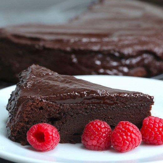Easy Chocolate Fudge Cake | Twisted