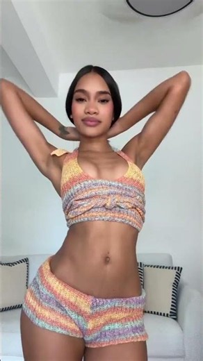 Hot big booty girl twerking🍑💦 8