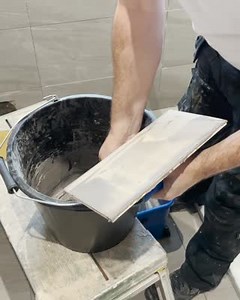 3.6K views · 32 reactions | Some bathroom grouting on the go with our rubber grout float! These premium floats are non-marking and extra hard wearing. #Refina #Refinatools | REFINA | Facebook