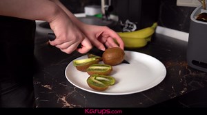 Petite Teen Margo Von Tease Has Pussy Pounded - Karups