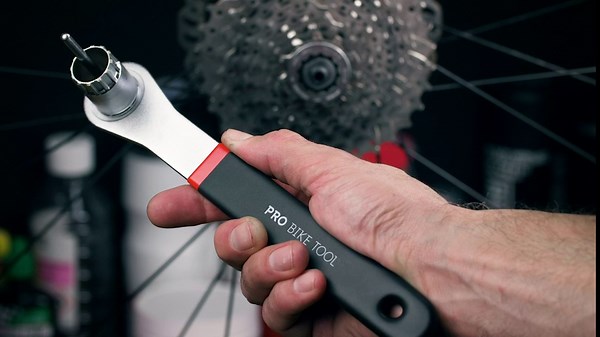 PRO BIKE TOOL Cassette Lock Ring Tool for Shimano & SRAM Cassettes for Bicycle Repair & Maintenance – for Road or Mountain Bikes - Bike Cassette Removal Tool