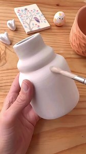 Hand painted pottery from Paris 🫶 Sara of Etsy shop DodoToucan makes it look effortless too ✨ | Etsy