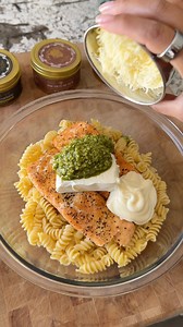 Salmon Pesto Pasta Salad. Just add salmon, pasta, 3 tbsp cream cheese, 2 tbsp mayo, #3 tbsp pesto, ¼ cup mozzarella. Mix → toss → done. | Social Sami