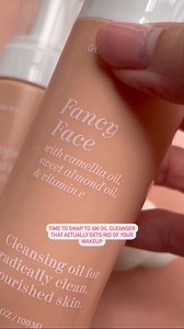 Fancy Face is an exquisite makeup remover and cleanser in one. It nourishes and hydrates the skin, leaves no residue, and melts away waterproof eye stuff, long-wear lip products and leftover tomato sauce. Fancy Face >https://bit.ly/3IqQ3rz | Go-To Skin Care