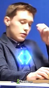 72K views · 394 reactions | À 18 ans seulement, il faisait CHUTER Carlsen 勞 #chess #GOAT #exploit #inspiration | Chess.com - Français | Facebook