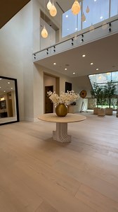 Hidden Hills, California #hiddenhills #celebrityhomes #luxuryrealestate #mansionlife #californialuxury #modernhomes #dreamproperty #realestateagent #luxuryhomesforsale #losangelesliving #contemporarydesign #housetours #milliondollarviews #hiddenhillsrealestate #luxuryliving | Roya Shabboui