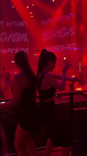 Unforgettable Nightclub Party | Beautiful Girls Dancing to the Hottest Beats