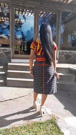 6.5K views · 163 reactions | sigueme #Mujeres #guate #chicasdetrajetipico #mujeresdecorte #Guatemala #guatemalacity #Mundo #bellasartes #chicas #chicasdecorte #viraltiktok2022 #viralpost #viralvideochallenge | Bellezas chapinas 502 | Facebook