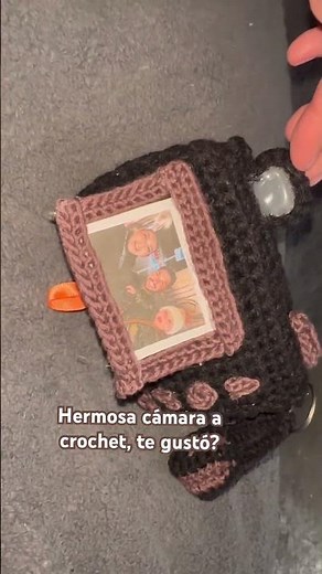 Hermosa cámara a crochet con fotos 🤎 te gustó? Comenta, da like y comparte ‼️