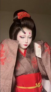 Michiko Seems to have a strong core 🎎#cosplay #identityvcosplay #cos