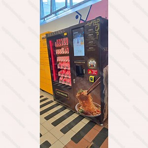[Hot Item] Popular Ramen Vending Machine Dispens Hot Water Supports Customization