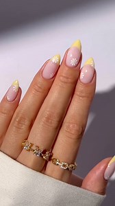 The cutest nails we ever did see 💛🌼 This set is getting us excited for brighter, sunnier days ☀️ 📹: thenaillologist (IG) #BEAUTYBAY #NailInspo #SpringNails #AlmondNails | Beauty Bay