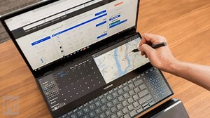 Describe your #WFH set-up in three words... 👀 | ASUS