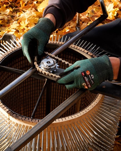 Leaf Picker Tool Perfect For Autumn! | Bored Panda Art