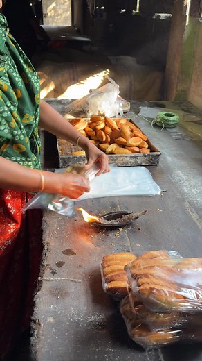 4.9K views | কিভাবে কেক প্যাকেজিং হয় দেখুন। | Job Circular - নিয়োগ বিজ্ঞপ্তি | Facebook
