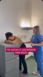 In unserer Wellenzeit arbeiten wir mit den Be-Up-Elementen. Be - Up steht für „Birth environment – Upright position“ – also: eine Gebärumgebung, die Bewegung und aufrechte Haltung fördert. Grundlage ist die Studie „Be-Up: Geburt aktiv“. Sie zeigt: Aufrechte Positionen und freie Bewegung können Geburten positiv beeinflussen-durch bessere Durchblutung, Unterstützung durch die Schwerkraft und mehr Selbstbestimmung für die Gebärenden. Dafür gibt es hier unter anderem , Bodenmatten und flexible Schau