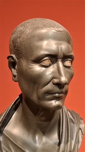 Ancient Roman collection at the Altes Museum in Berlin, Germany #berlintravelguide #ancient #museum