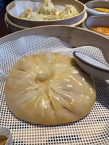 20K views · 40 reactions | #food 呂 寧 Delight in Shanghai's iconic crab roe soup dumplings and noodles— a culinary experience not to be missed! XieXingJi : kaolayehuishou #meetinshanghai #AllInShanghai #Shanghai #exploreShanghai #seeyourcity #thisisShanghai #traveltheworld #travel #likeforlikes #cuisines #food #foodie #shanghaifood #foodphotography #foodblogger #yummy #lifestyle | MeetinShanghai | Facebook