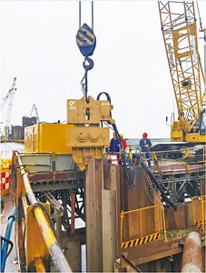 [Hot Item] Hv230 Hydraulic Vibro Hammer for Steel Pipe, Sheet Pile, Pile Pulling