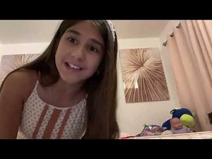 Probándome vestidos que me regalaron