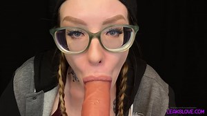 Sarah Karuna Satori Dildo ASMR