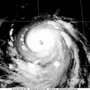 Hurricane Erin has a 30 mile eye currently and is still a Major Category 4 at 130 mph sustained winds. Erin is forecasted to gradually weaken as it continues its northern track. Only United States impacts will likely be large waves and MAYBE some tropical storm force winds along the Outer Banks in North Carolina. Be sure to download the MyRadar Weather Radar app to stay up to date on Hurricane Erin. #hurricaneerin #outerbanks #NorthCarolina #hurricane #Erin #breakingWeatherNews | Storm Chaser Jo
