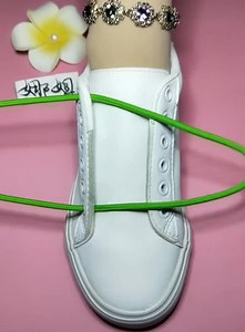 122K views · 1K reactions | 20 Creative Ways to fasten Shoelaces - Cool ideas how to tie shoe laces #handmade #crafts #diy | Handmade | Facebook