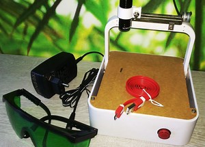 Machine de gravure LASER miniature BENBOX - Chez Cyril