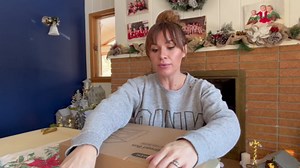 Corner Bread Box for Kitchen Countertop, Large Bread Container Storage Vintage Wooden Farmhouse Bread Box with Window for Homemade Bread Holder (Black)