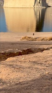 Lone Rock 📍Utah #lakepowell #glencanyonnationalrecreationarea #Arizona #utah #usatravel | Where The Road Wanders