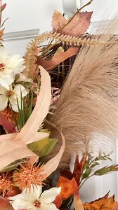 Fall boho inspired wreath. #wreathmaking #fallwreaths #autumndoor | Southern Charm Wreaths