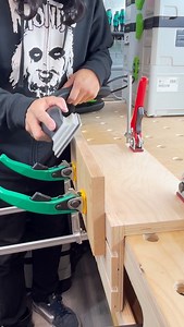 Breaking edges using the @festool HSK sanding block that can connect to a dust extractor. For vertical clamping, the @microjig MatchFit jig is tops. #festool #festoolusa #festoolme #microjig #matchfit | SK Custom Builds
